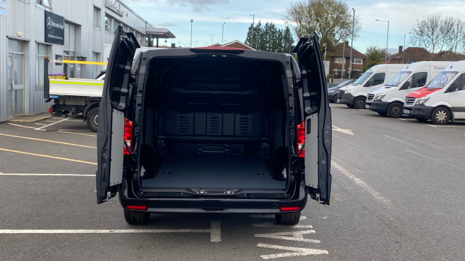 Mercedes-Benz Vito EL2 Electric Fwd 85kW 66kWh Pro Van Auto - Image 10